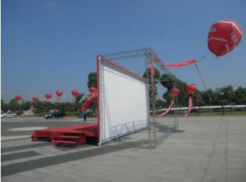 舞台主桁架的搭建要点