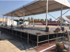 降低小舞台设计成本的方式